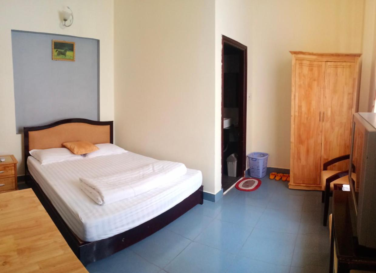 Cat Phu Hotel Buôn Ma Thuột Exteriör bild
